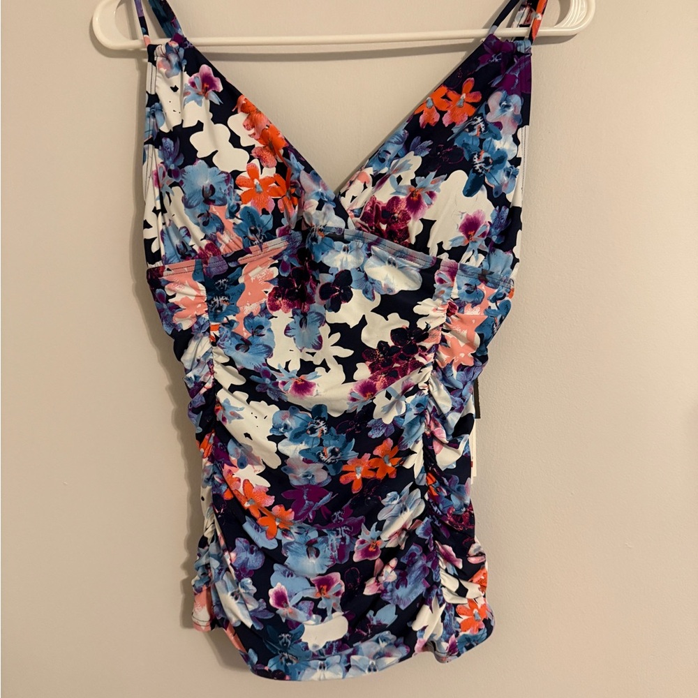 NWT Tankini swim top - Calvin Klein size Large